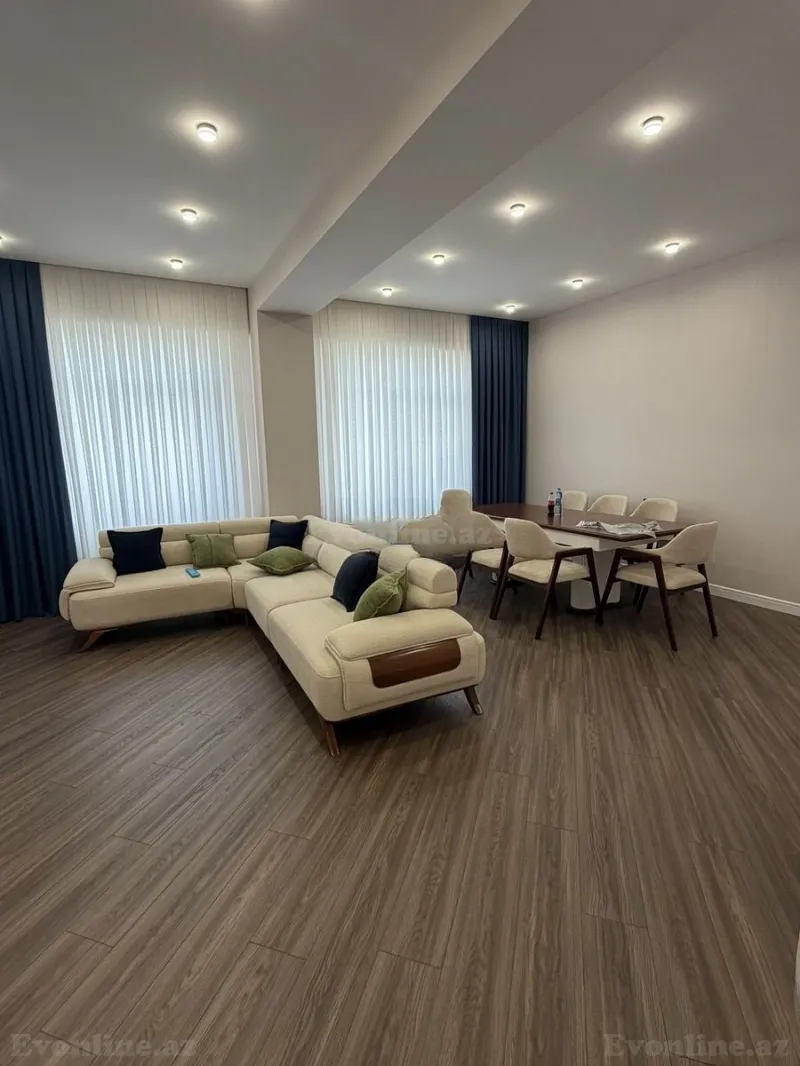 Kirayə verilir 3 otaqlı Mənzil Yeni tikili 160 m² Bakı, Xətai r., Ağ şəhər — Mənzil, Bakı