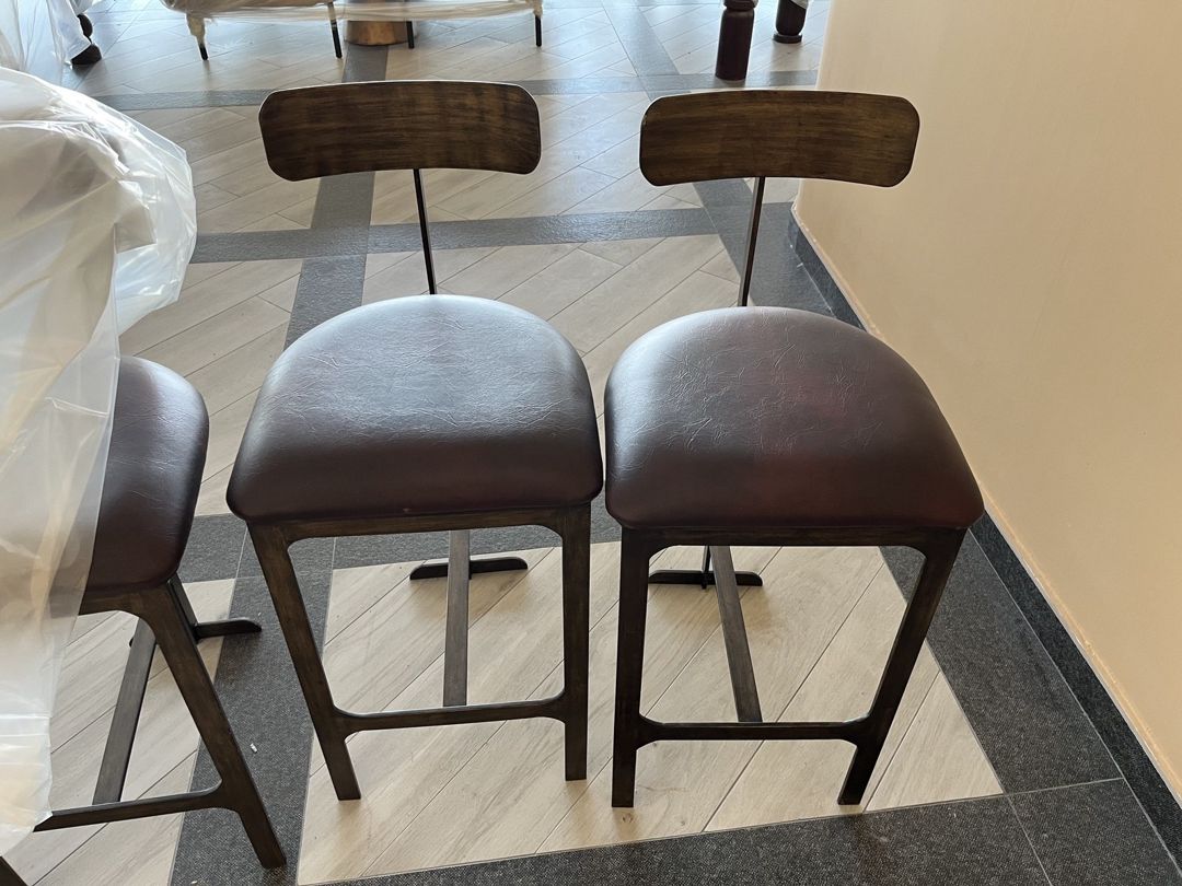 Bar oturacaqları — Mebel, Bakı