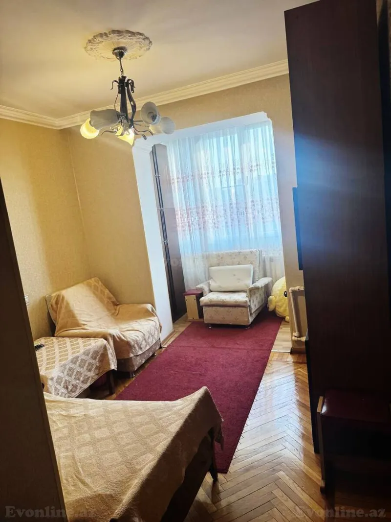 Satılır 4 otaqlı Mənzil Köhnə tikili 85 m² Bakı, Xətai r., Əhmədli m — Mənzil, Bakı (8)
