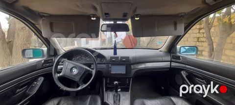 BMW 5 Series E39 sedan - Kuzov: gümüşü rəng, 4 qapı, orijinal E39 — Qobustan