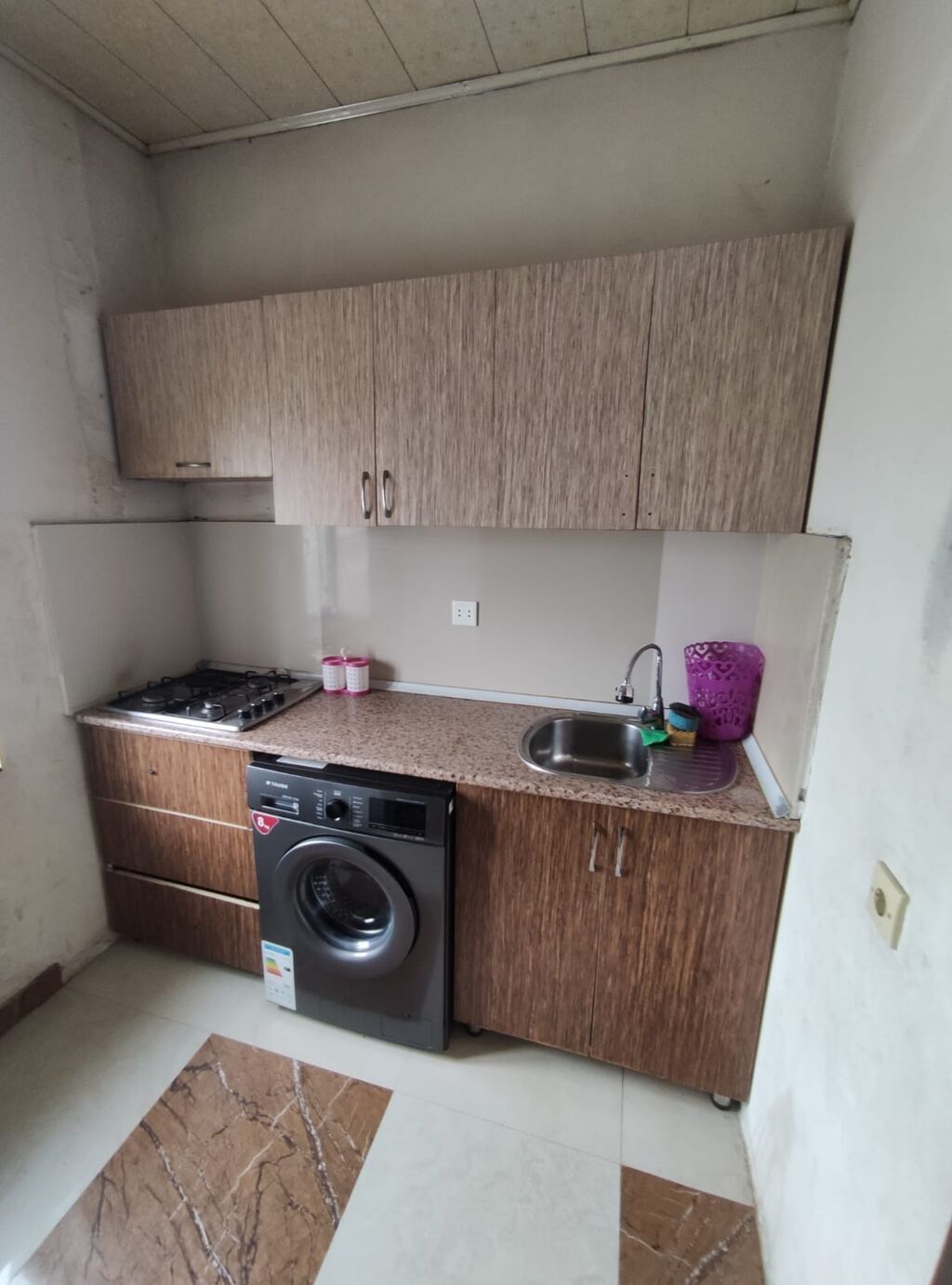Mehemmedi Ekonom markete yaxin 3 otaqli esyali adelni heyet evi kiraye — Mənzil, Bakı (10)