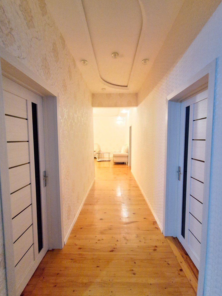 Satılır 11 otaqlı həyət evi/bağ evi 300 m² — Ev, villa, Bakı (10)