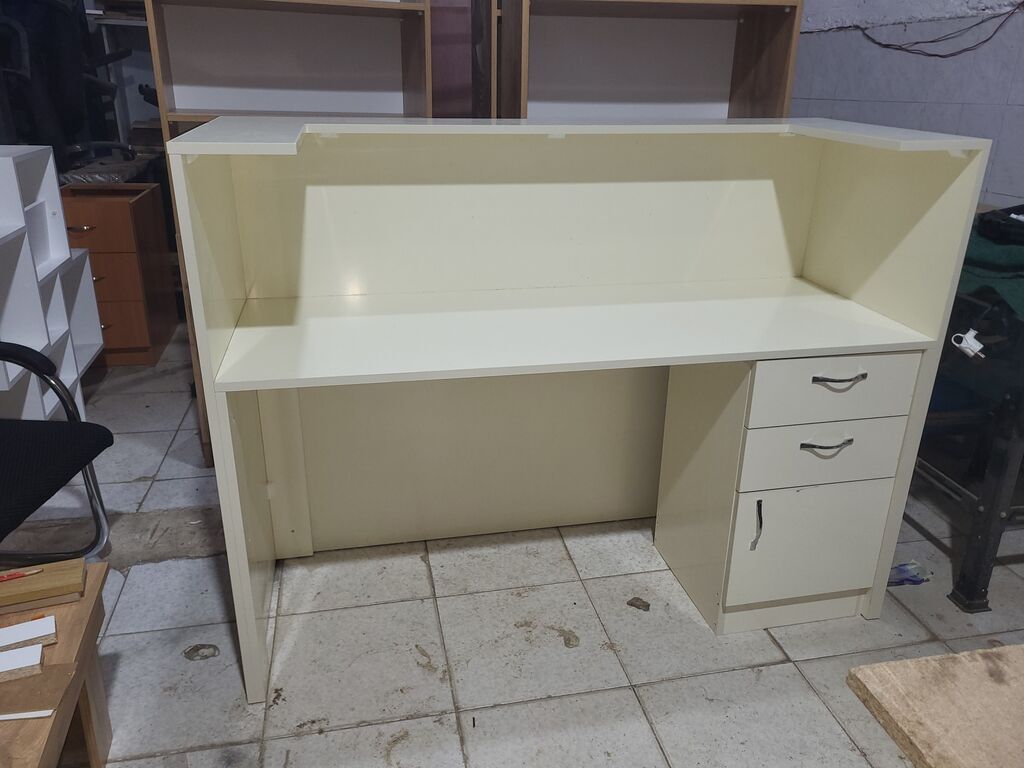 Ofis üçün resepsiyon/administrator masası - Rəng: açıq krem/ivory — Ofis mebeli, Bakı (2)