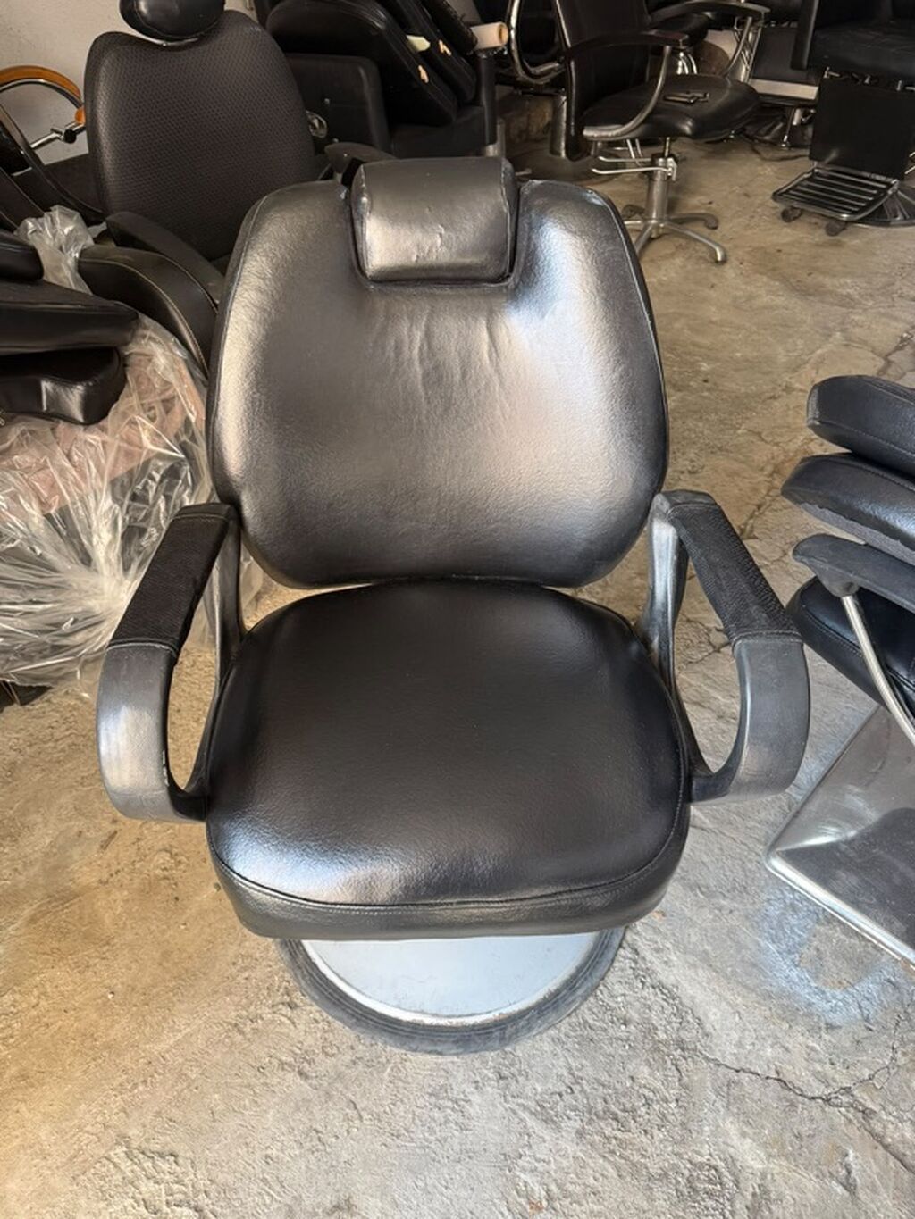 Salon kreslo iwleydi — Kreslo, Bakı (3)