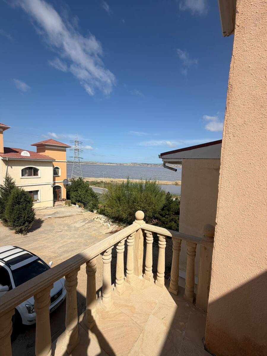 Satılır 4 otaqlı həyət evi/bağ evi 200 m² — Ev, villa, Bakı (6)