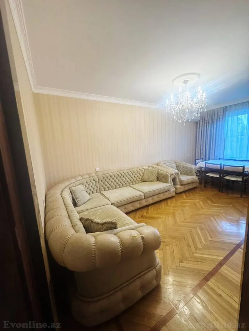Satılır 4 otaqlı Mənzil Köhnə tikili 85 m² Bakı, Xətai r., Əhmədli m — Mənzil, Bakı (2)