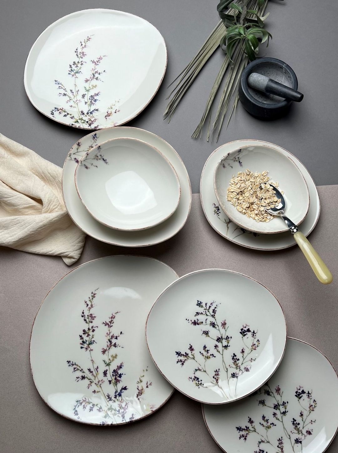 Süfrə qab-qacaq dəsti Pebble, 12 parça, 4 nəfərlik, farfor, ağ/bənövşəyi — Mallar, Bakı (2)