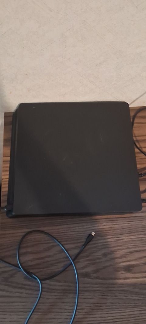 Salam ideal playstation 4 slim 1 terabayt yaddas prosifka modeli — Bakı