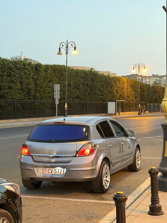 Opel Astra, 1.3 L, 2007 il, 366 000 km 01-CV-512 — Avtomobillər, Bakı (4)