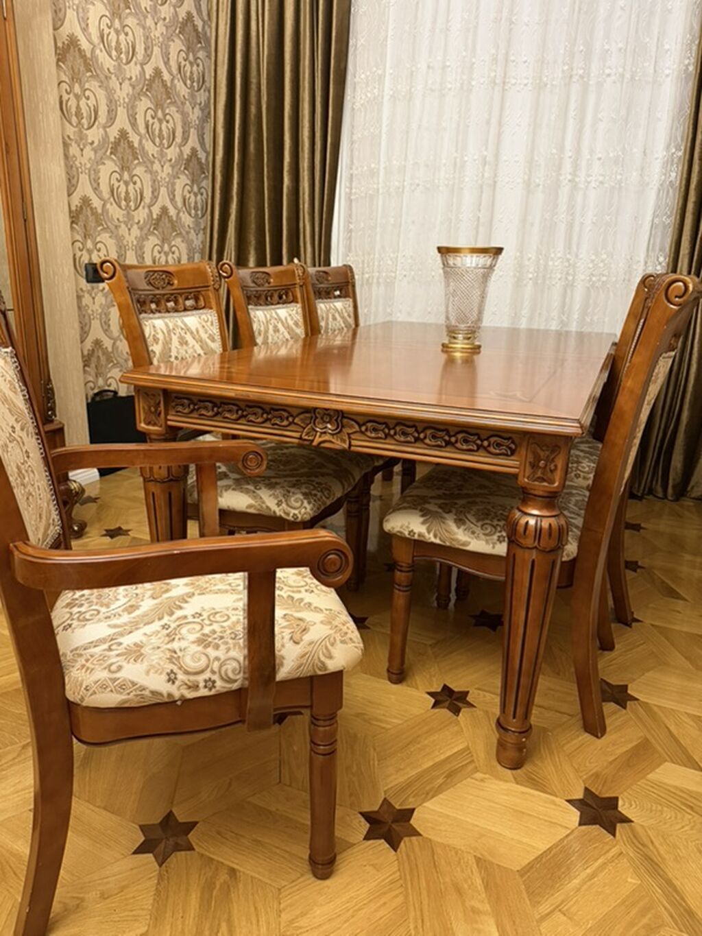 Klassik üslubda massiv ağacdan yemək otağı dəsti - Komplekt: 1 geniş — Masalar və stullar, Bakı (2)