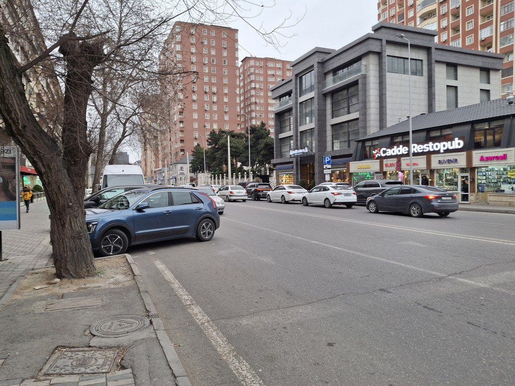Satılır obyekt 122 m² — Əmlak, Bakı