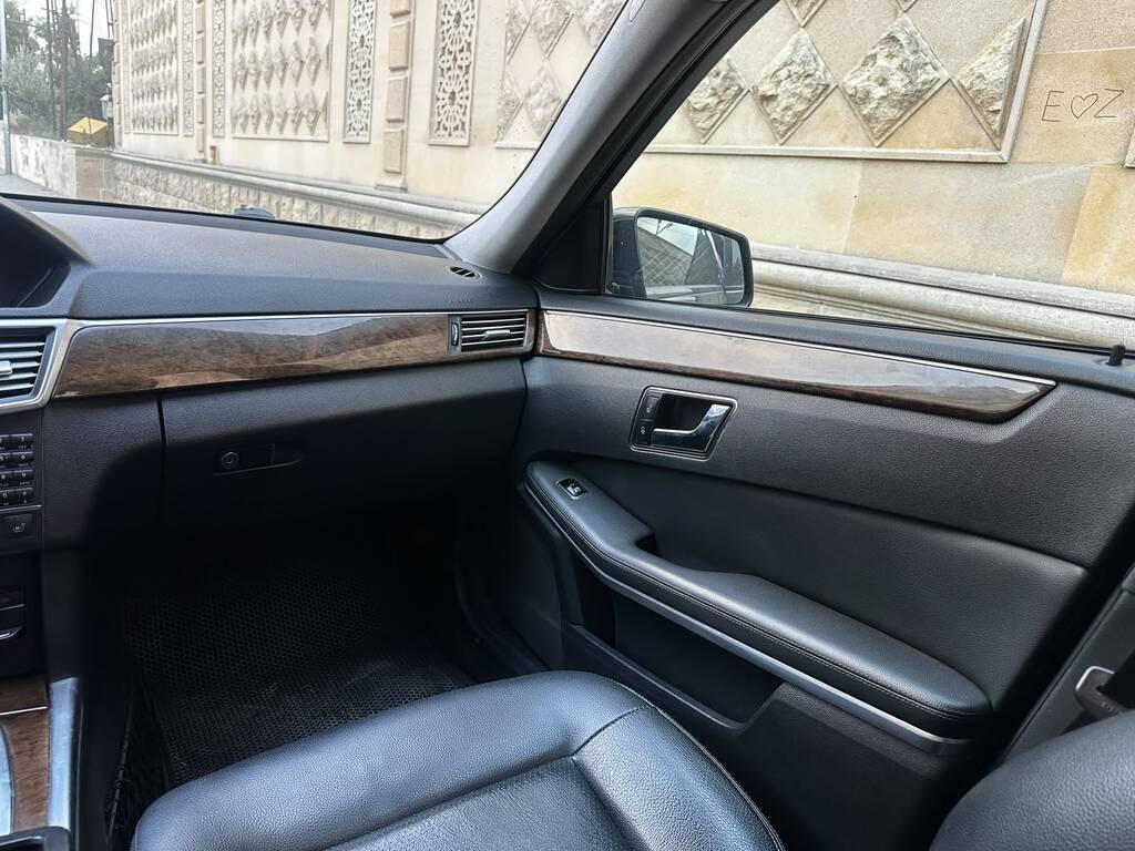 Mercedes E 220, 2.1 L, 2010 il, 287 000 km — Avtomobillər, Bakı (8)