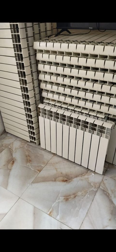 Seksiyalı Radiatorlar satilir tam islek seliqeli temiz 1 seksiyası 6 — Bakı