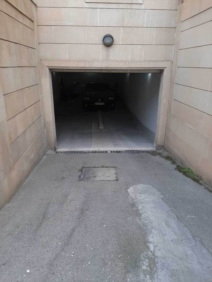 Satılır 8 otaqlı həyət evi/bağ evi 650 m² — Ev, villa, Bakı (10)