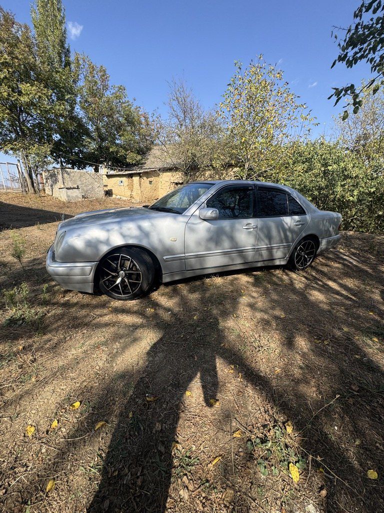 Mercedes E 240, 2.4 L, 1998 il, 483 000 km 10-NX-830 — Avtomobillər, Yardımlı (3)