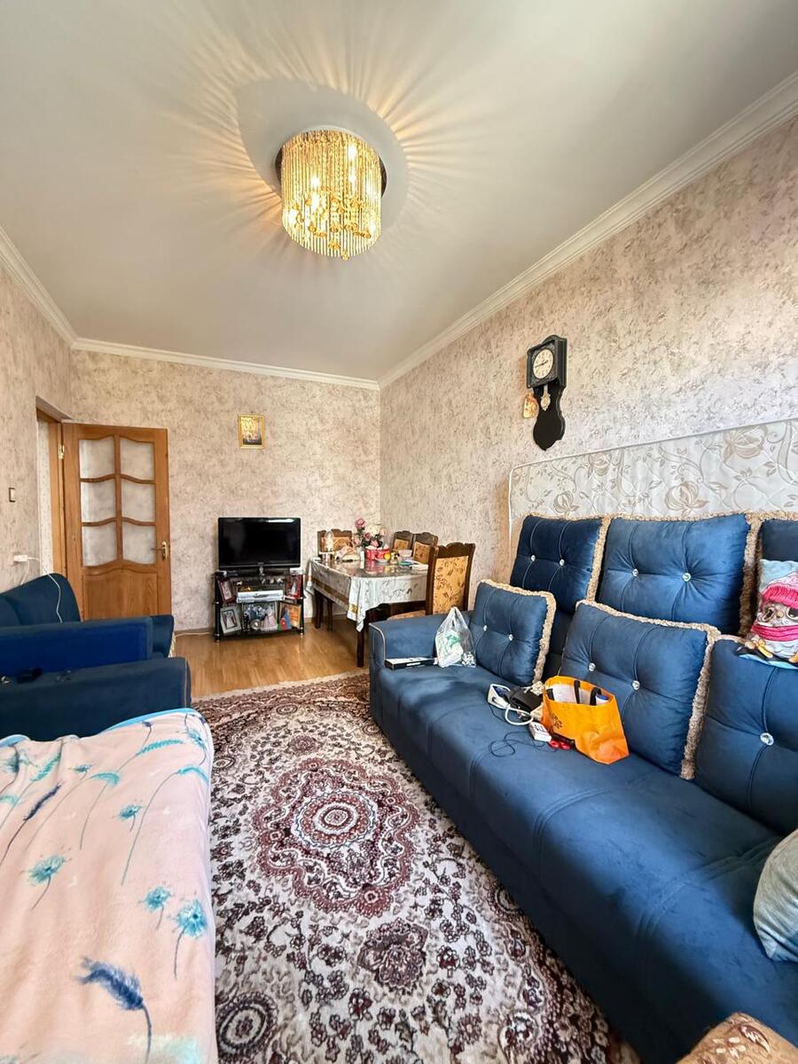 Satılır 2 otaqlı köhnə tikili 68 m² — Mənzil, Bakı