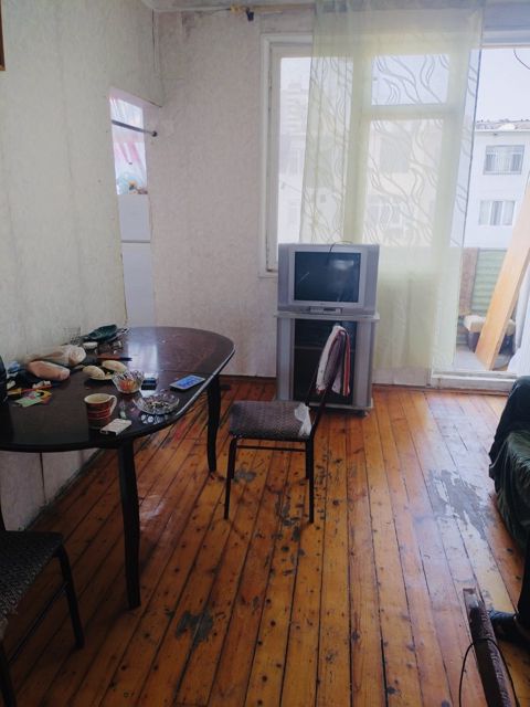 Satılır 3 otaqlı köhnə tikili 79 m² — Bakı