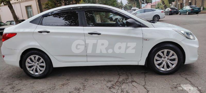 Hyundai Accent 1.4 L, 2013, 250 587 km — Avtomobillər, Qazax (8)