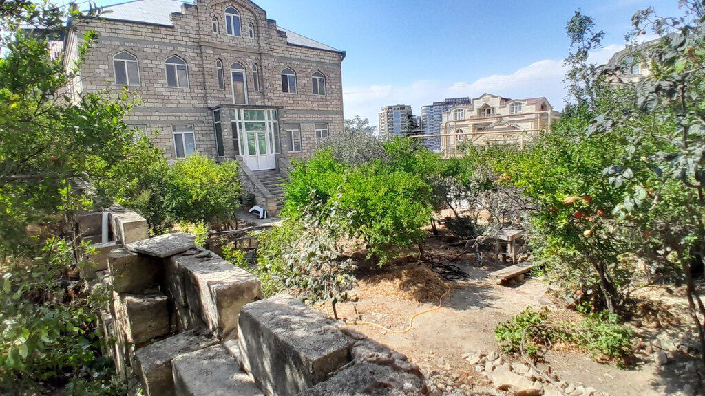 Villa, Badamdar qəs — Ev, villa, Bakı (7)