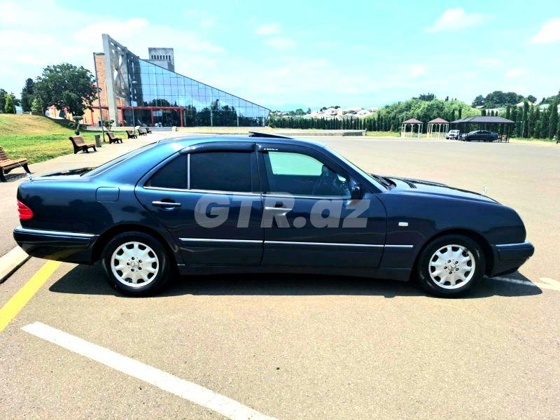 Mercedes E 240 2.4 L, 1998, 219 000 km — Avtomobillər, Gəncə (4)