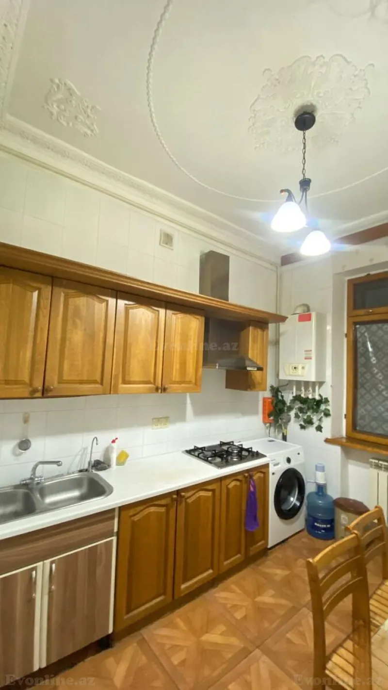 Kirayə verilir 2 otaqlı Mənzil Köhnə tikili 60 m² Bakı, Nəsimi r., 28 May m — Mənzil, Bakı (8)