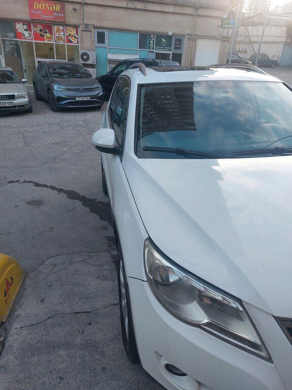 Volkswagen Tiguan, 2.0 L, 2010 il, 190 000 km — Avtomobillər, Bakı (8)