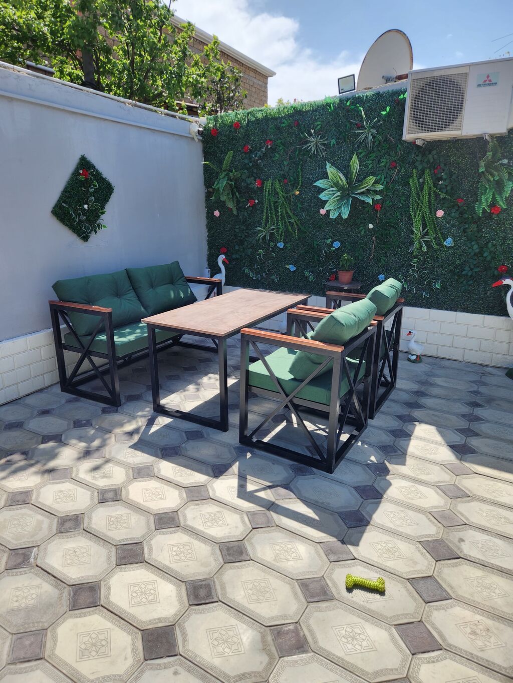 Metall karkaslı bağ/terras oturma dəsti Tərkibi: - 1 ədəd iki — Mobilya dəstləri, Digah (4)