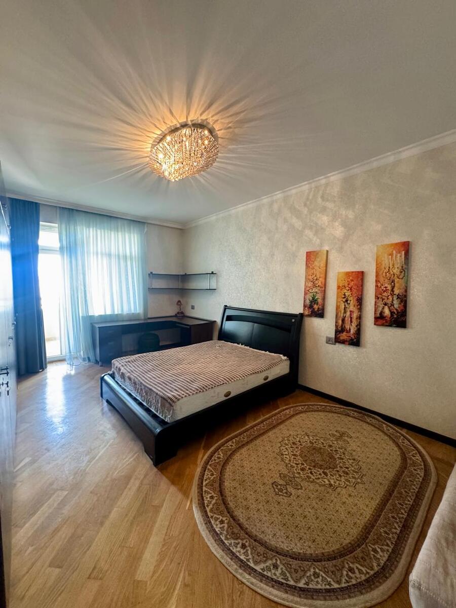 İcarəyə verilir 4 otaqlı yeni tikili 200 m² — Mənzil, Bakı (10)