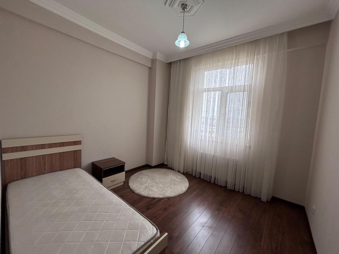 Satılır 5 otaqlı yeni tikili 150 m² — Mənzil, Bakı (7)