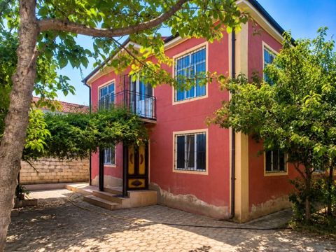 Satılır 5 otaqlı həyət evi/bağ evi 120 m² — Quba