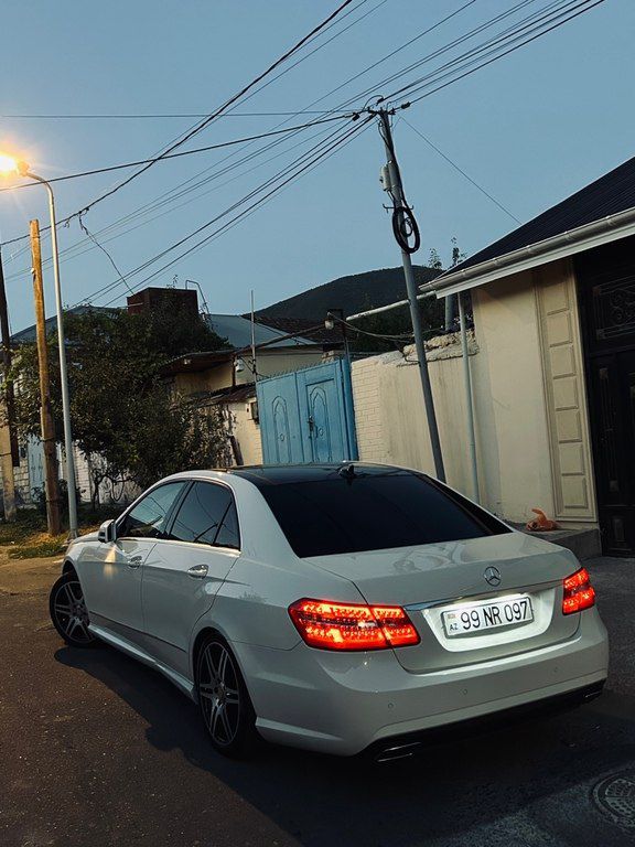 Mercedes E 350, 3.5 L, 2011 il, 130 000 km 99-NR-097 — Avtomobillər, Şəki (3)