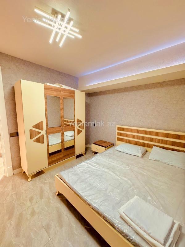 Günlük 4 otaqlı Həyət evi / Villa, 250 m², Xəzər rayonu — Ev, villa, Bakı (9)
