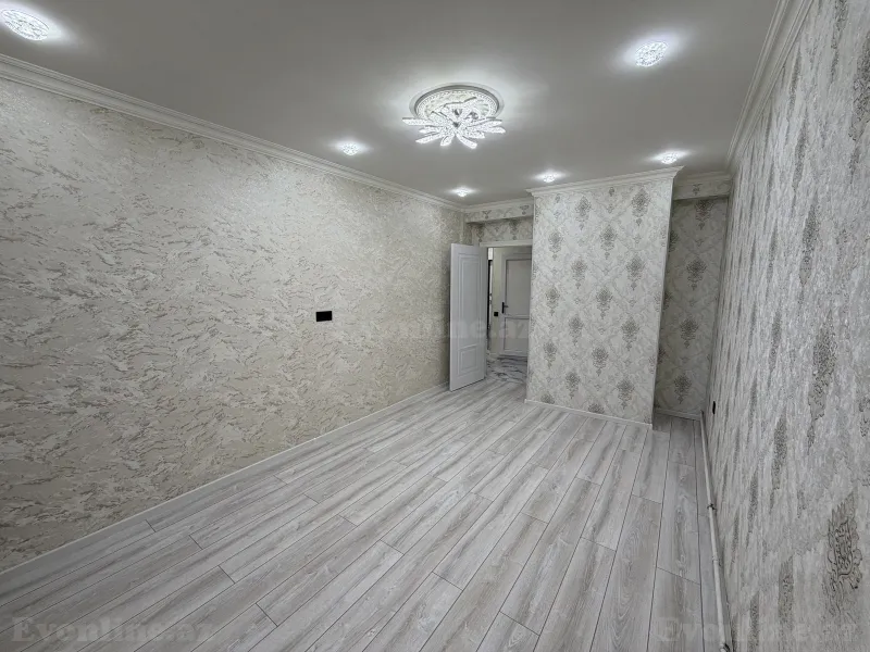 Satılır 2 otaqlı Mənzil Yeni tikili 62 m² Bakı, Yasamal r., İnşaatçılar m., Yeni Yasamal — Mənzil, Bakı (6)