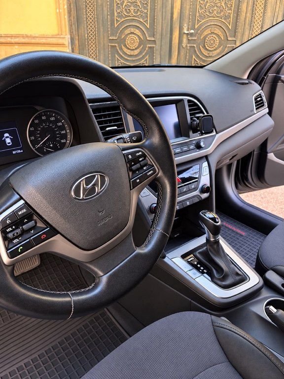 Hyundai Elantra, 2.0 L, 2017 il, 150 000 km 90-NG-883 — Avtomobillər, Bakı (8)