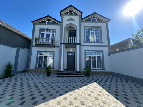 Satılır 5 otaqlı həyət evi/bağ evi 240 m² — Bakı