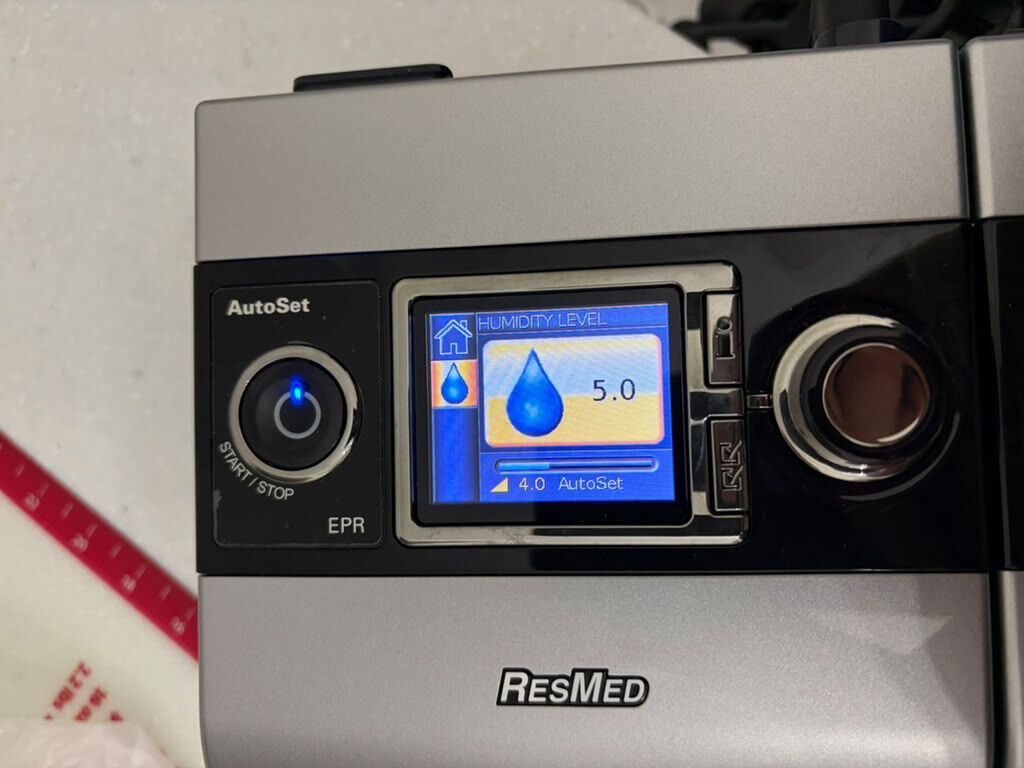 Resmed S9 Cpap cıhazı satılır, daxilində nəmləndirici də var — Tibbi avadanlıqlar, Bakı (3)