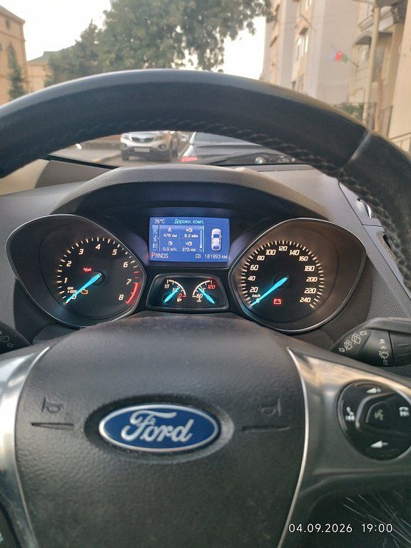 Ford Kuga, 1.6 L, 2013 il, 182 000 km — Avtomobillər, Bakı (12)