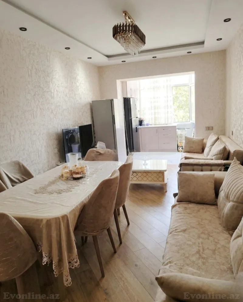 Satılır 4 otaqlı Mənzil Köhnə tikili 65 m² Bakı, Yasamal r., Nizami m — Bakı
