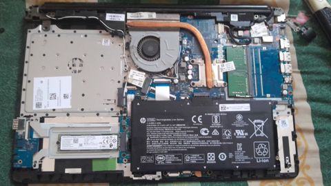 Model: HP 15-db0558ur - Ekran: 15.6" HD (1366×768) - Prosessor: AMD — Bakı