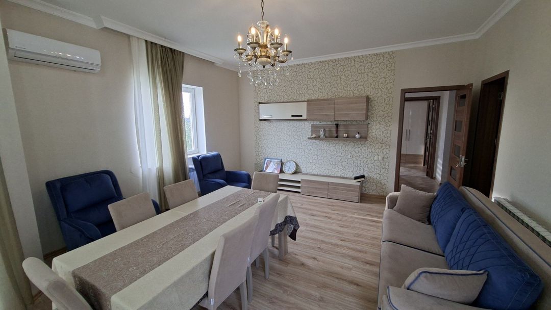 Satılır 6 otaqlı həyət evi/bağ evi 200 m² — Ev, villa, Bakı (11)