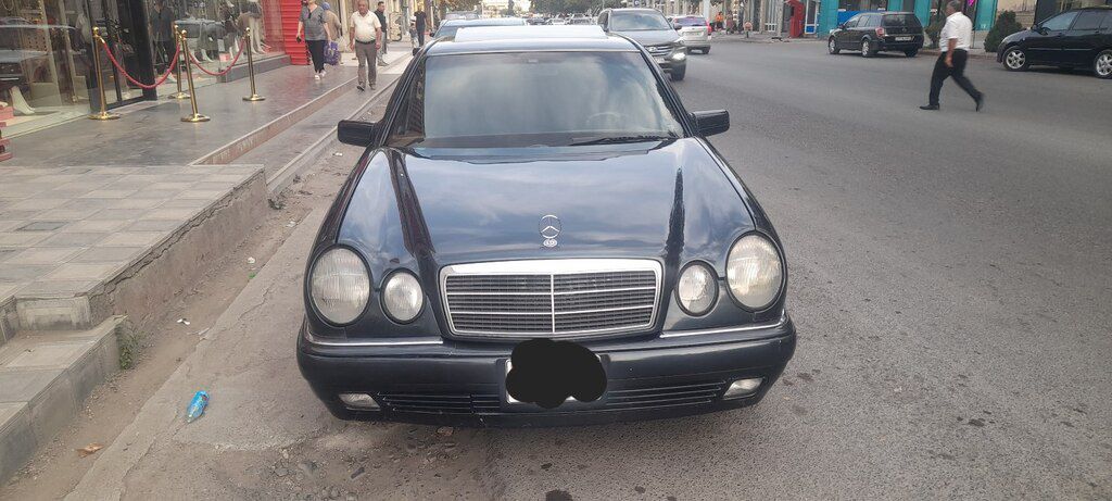 Mercedes E 230, 2.3 L, 1997 il, 285 367 km — Avtomobillər, Bərdə