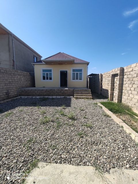 Satılır 2 otaqlı həyət evi/bağ evi 55 m² — Bakı