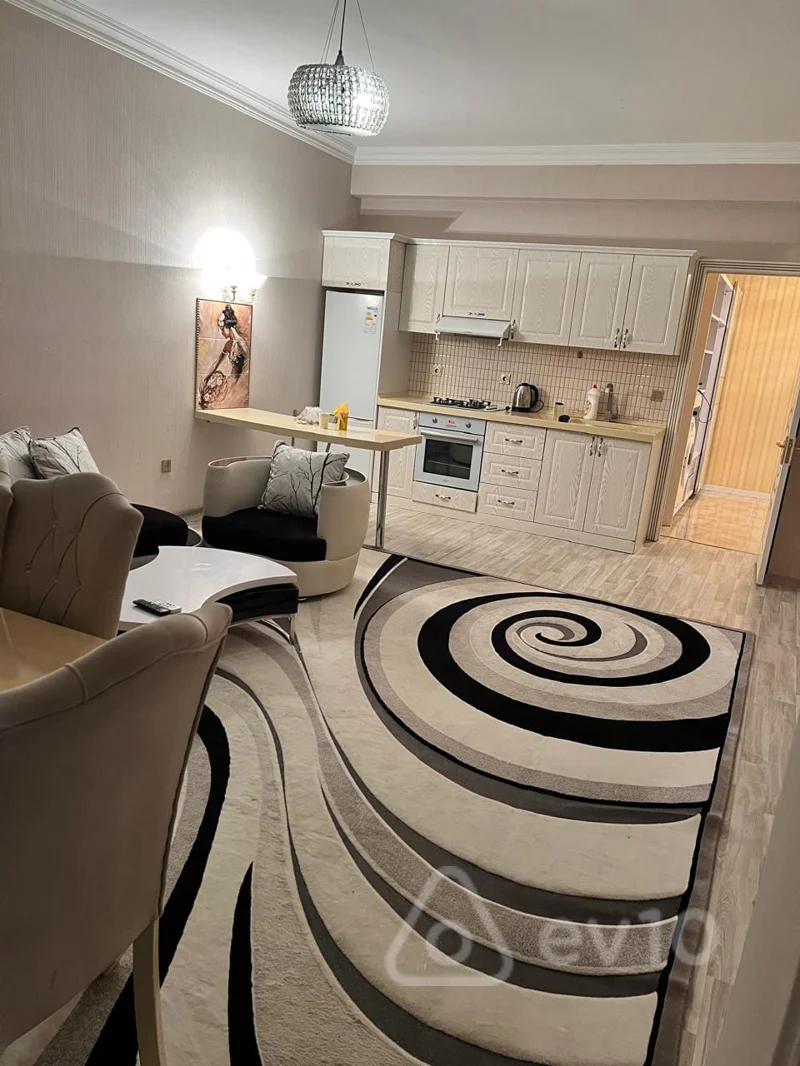 2 otaqlı mənzil, 80 m², Gulare qedirbeyova küçəsi — kirayə — Bakı