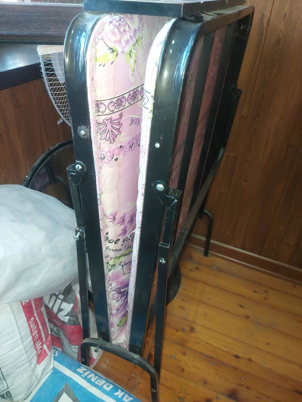 Raskladuwka.yaxwi veziyyetde hec bir problemi yoxdu.unvan 8km vasmoy — Mebel, Bakı (3)