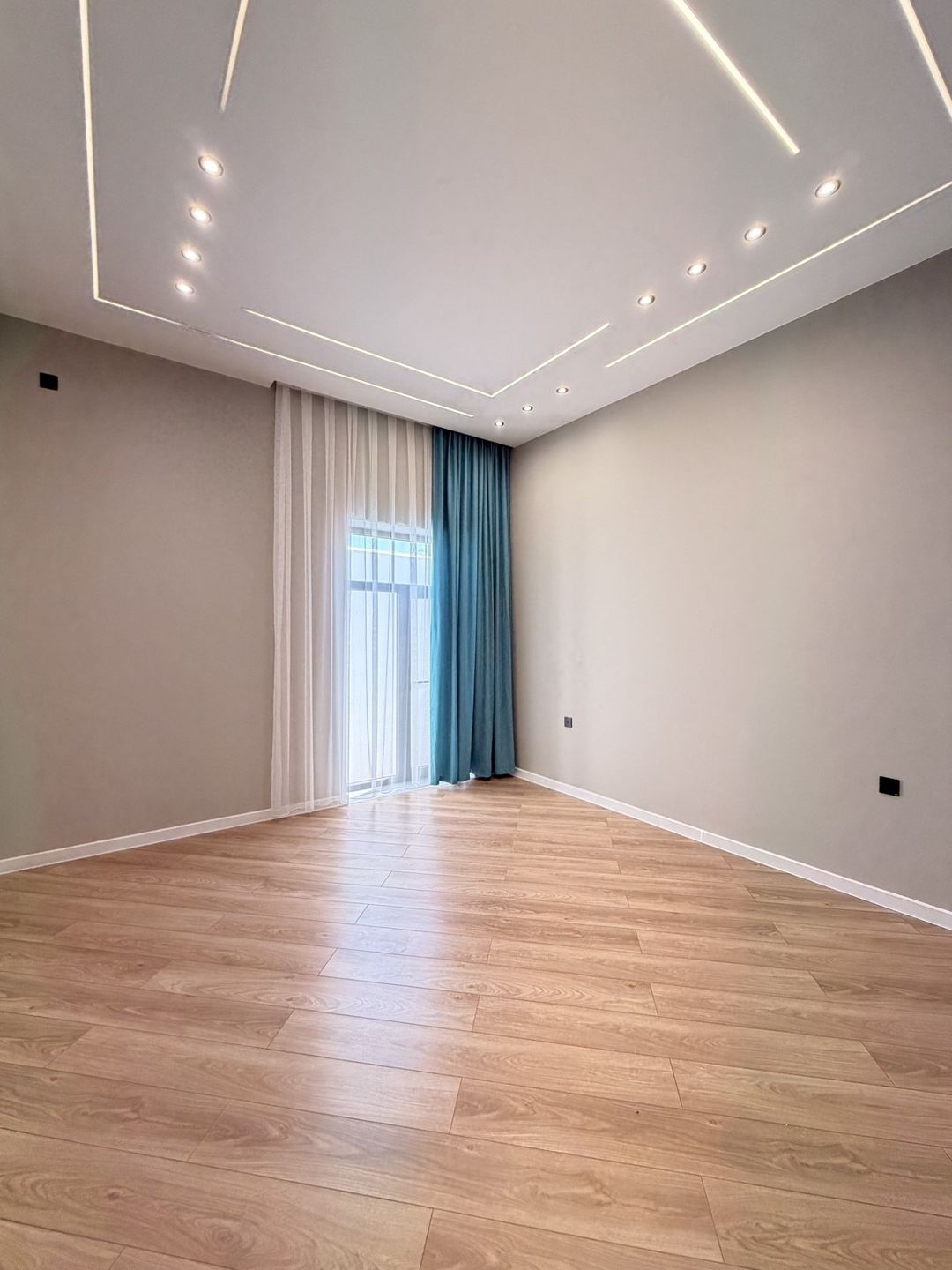 Satılır 4 otaqlı həyət evi/bağ evi 3 m² — Ev, villa, Bakı (12)