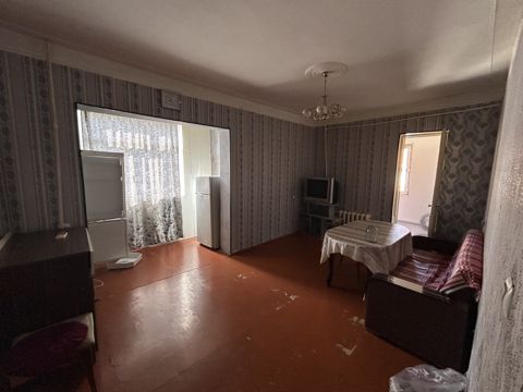 Satılır 1 otaqlı köhnə tikili 35 m² — Bakı