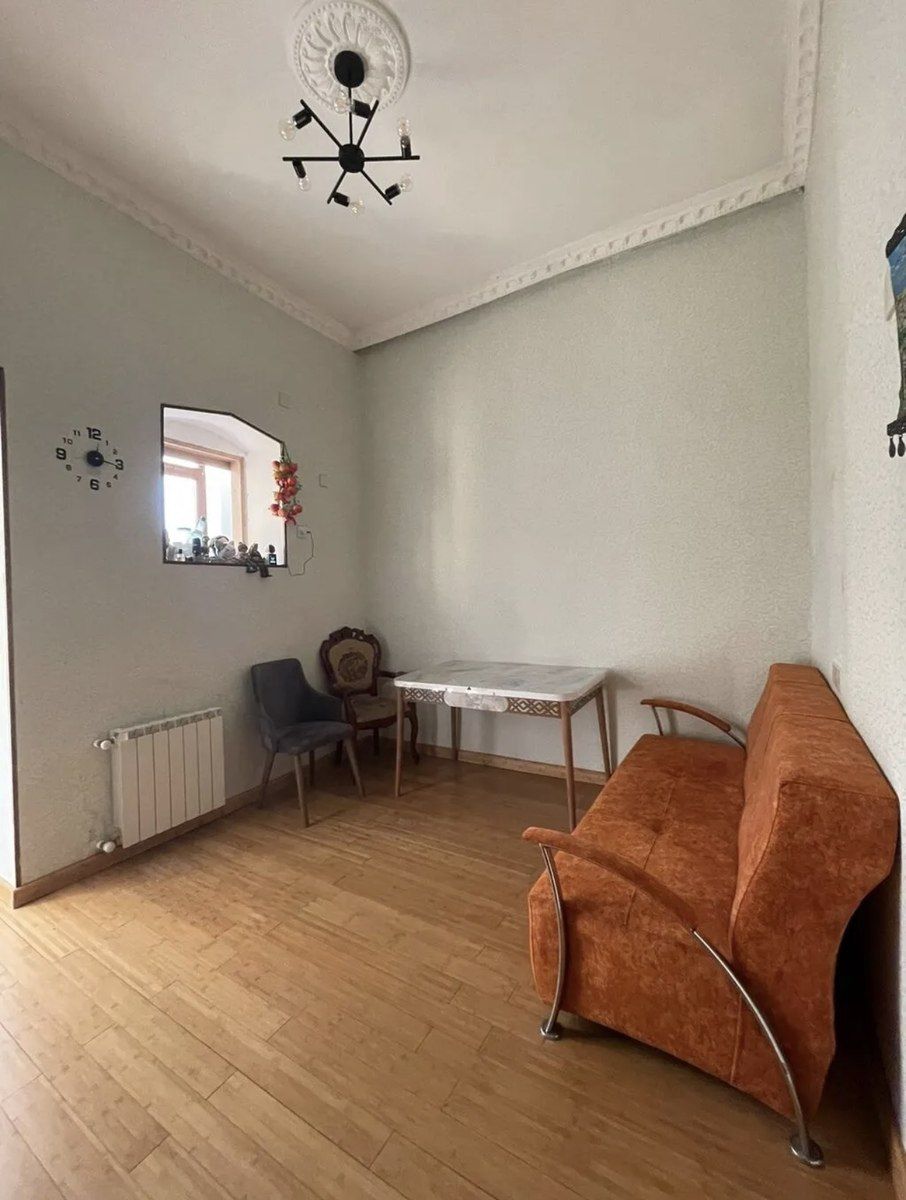 Satılır 4 otaqlı köhnə tikili 130 m² — Mənzil, Bakı (10)