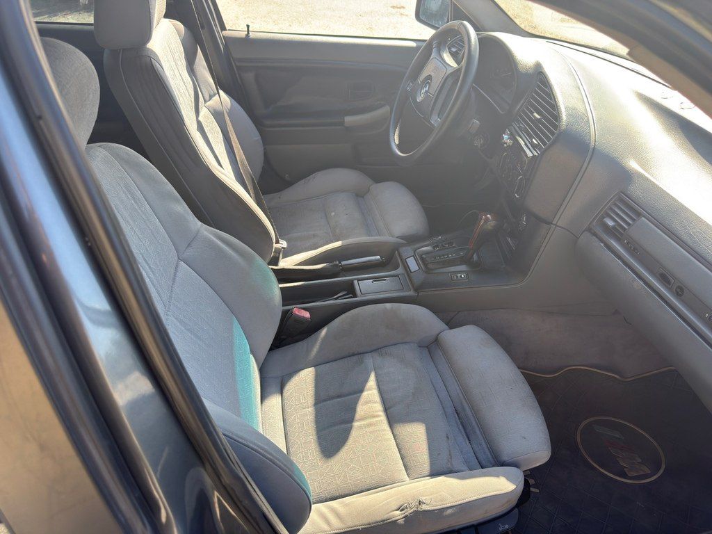BMW 318, 1.8 L, 1994 il, 250 000 km — Avtomobillər, Bakı (3)