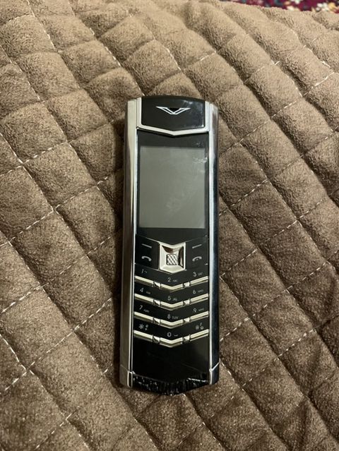 Vertu rəng - Qara, Düyməli — Saray