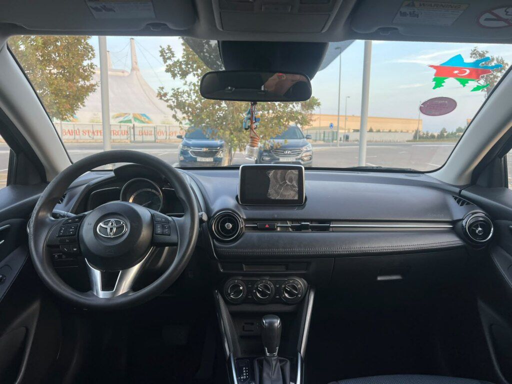 Toyota Yaris iA, 1.5 L, 2017 il, 280 762 km 88-DZ-391 — Avtomobillər, Bakı (10)